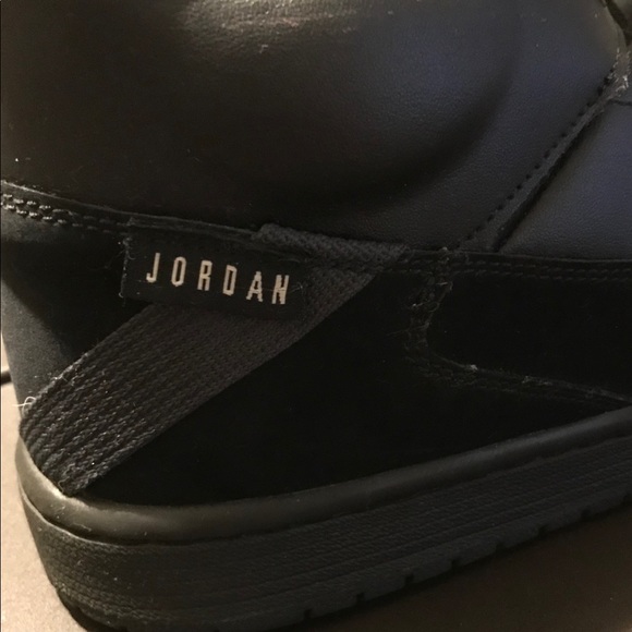 Men’s Jordan fadeaways size 10.5. Great condition. - Picture 5 of 5